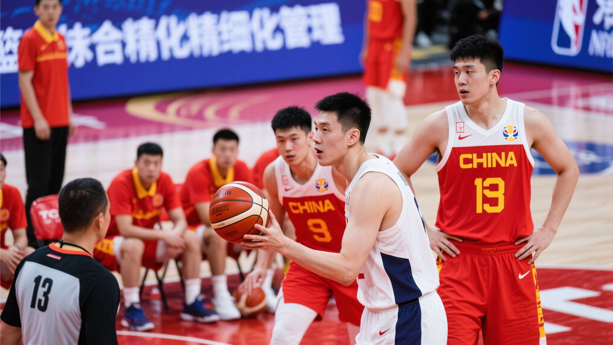 苦涩23次失误！山东男篮窝火1战，于德豪又坑邱彪，新援惊艳2双！